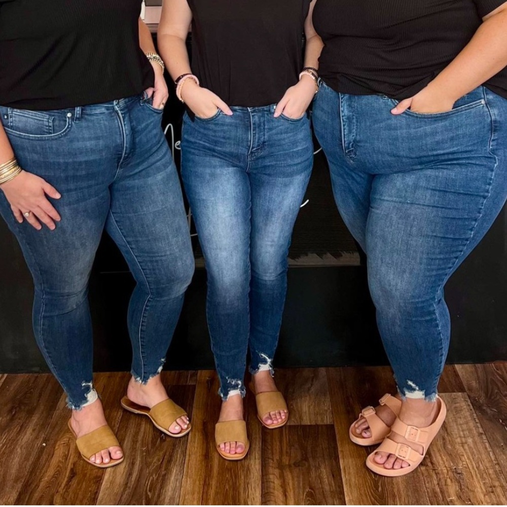 Judy Blue. Style #JB88425 Tummy Control High Rise Skinny Jeans